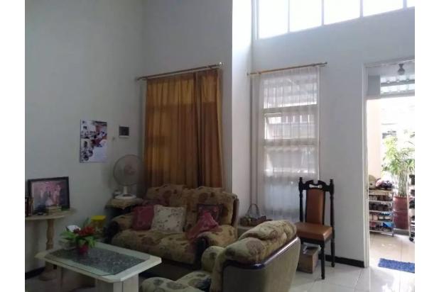 Rumah 1,5lt Terawat area Sukolilo Park Regency