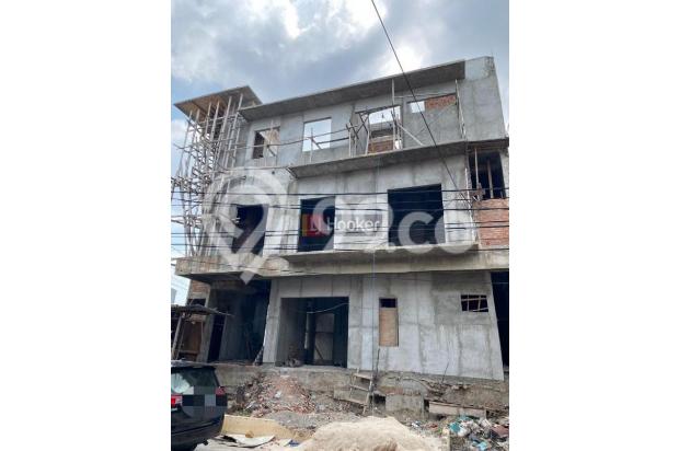 Rumah Di Jalan Janur Kuning Area Kelapa Gading