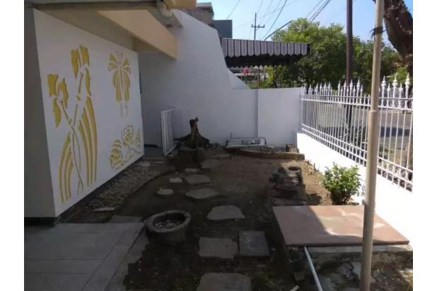 Rumah Manyar hdp Selatan Strategis Dekat Raya