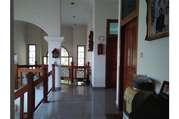 Rumah 2 lantai, kusen Jati di Mayestik Kebayoran Baru Jaksel