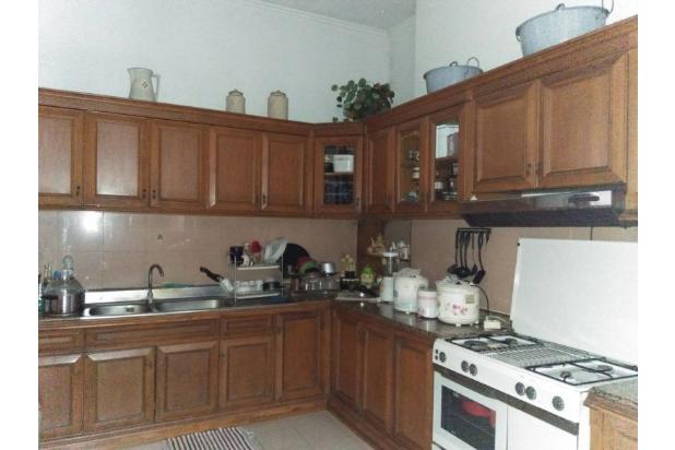 Rumah 2 lantai, kusen Jati di Mayestik Kebayoran Baru Jaksel
