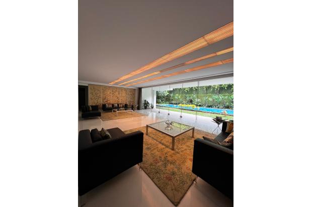 Dijual Rumah Mewah Luxury Senayan Lt 880m2 Siap Huni Best Lokasi at Jakarta Selatan 