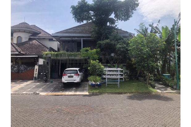 RUMAH MEWAH MINIMALIS ARAYA MALANG