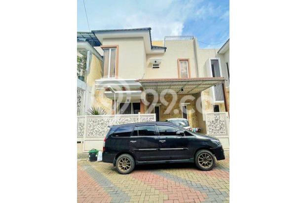 VILLA MODERN 2 LT + KOLAM RENANG BAGUS TERAWAT DEKAT JP,BNS DLL