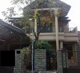 DISEWAKAN RUMAH SIAP HUNI STRATEGIS DI TAMAN GALAXY BEKASI