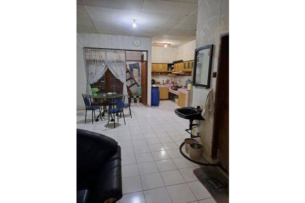 RUMAH BESAR BANGUNAN LAMA BUTUH RENOV TKI1