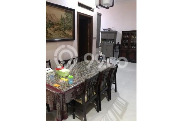 Rumah Di Jalan Yos Sudarso, Lorong "Y" Timur, Tanjung Priok