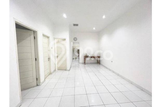 Dhyana Rumah Bagus Uk 7x19m Hadap Selatan di Jelambar