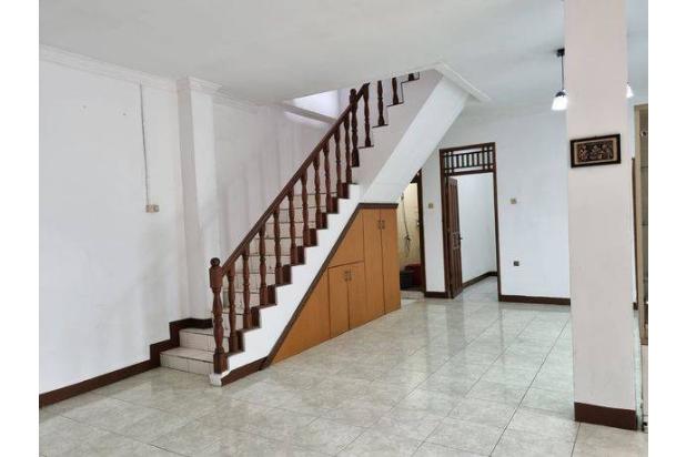 Disewakan Rumah Bagus Dan Sangat Terawat di Puri Indah Lokasi Oke