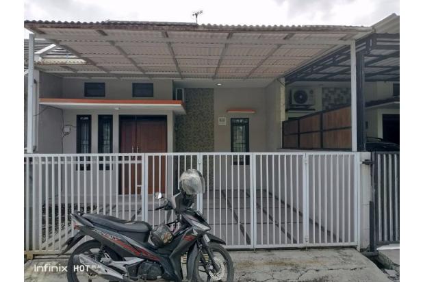 Rumah minimalis terawat siap huni di cisaranten area arcamanik