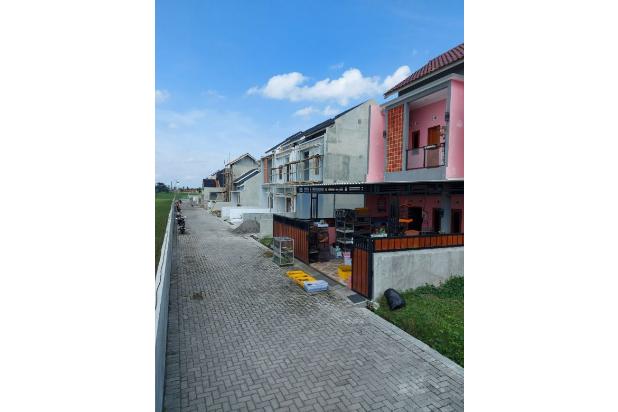 rumah dua lantai dekat solobaru