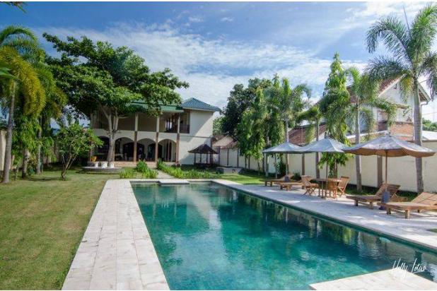Spacious Villa Pinggir Jalan Montong Dekat Senggigi Lombok