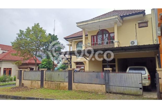 Rumah 320 meter, strategis, super luas di Taman Yasmin