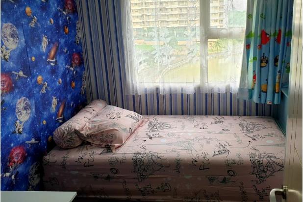 3BR Trivium Terrace Cikarang hadap pool & danau di sudut lt 3