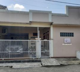 Rumah Siap Huni di lokasi yang sangat strategis di pusat Kota