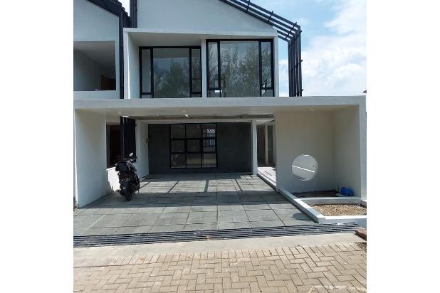 RUMAH MEWAH LINGKUNGAN EKSKLUSIF DAN RAPIH DI SETIABUDI BANDUNG