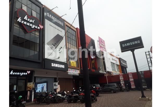 Ruko 3 lantai strategis di pertigaan  pasir kuda ciomas
