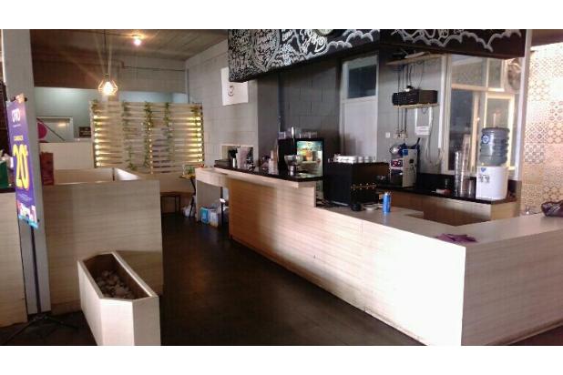 Restaurant Mainroad Jl.Cikutra Raya, Bandung Timur