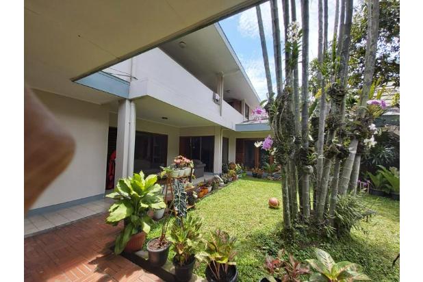 Rumah klasik sayap Dago dekat UNPAD 
