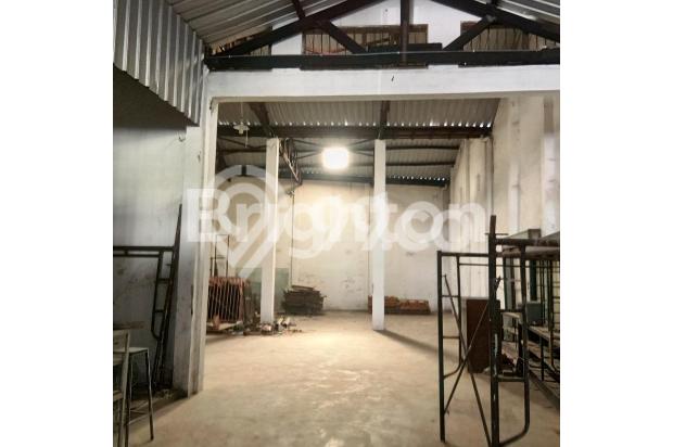 GUDANG + KANTOR DI TENGAH KOTA, PADAT PENDUDUK, COCOK UTK SHOWROOM, VARIASI MOBIL ,USAHA KULINER, DI MONGINSIDI, SIDOARJO