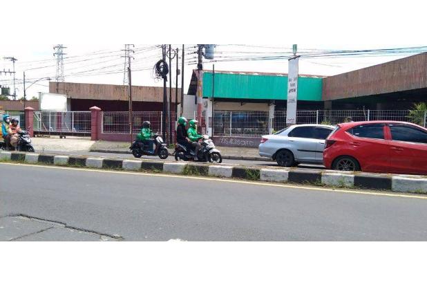 Rumah Lokasi Strategis Cocok Untuk Usaha Bisnis di Solo