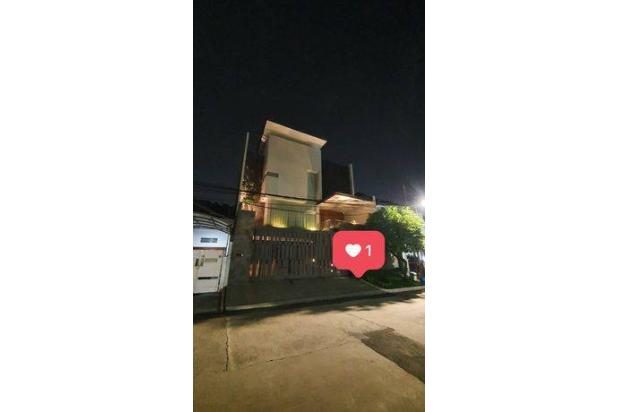 Rumah Muara Karang 3 Lantai Minimalis Bagus