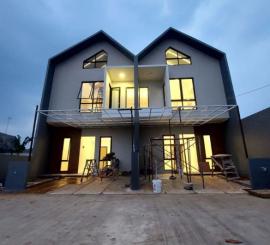 Townhouse 2 Lantai Selangkah Ke Pintu Tol Sawangan Depok