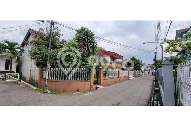 Rumah Ada Taman Cantik Banget di Buah Batu