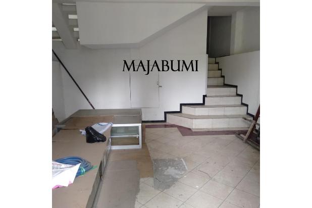 Rumah Megah, Luas, Nyaman, Sejuk, Komplek Elite di Setra Murni
