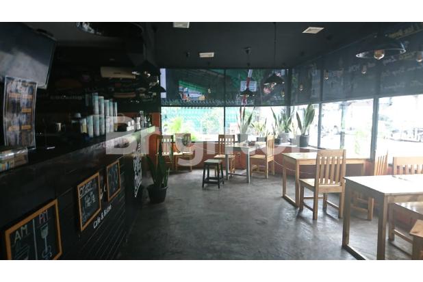 RUMAH EX CAFÉ JALAN RAYA SUMMAGUNG KELAPA GADING