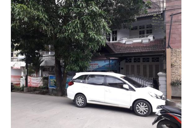 Rumah 2 lantai poros jalan Meranti panakkukang.