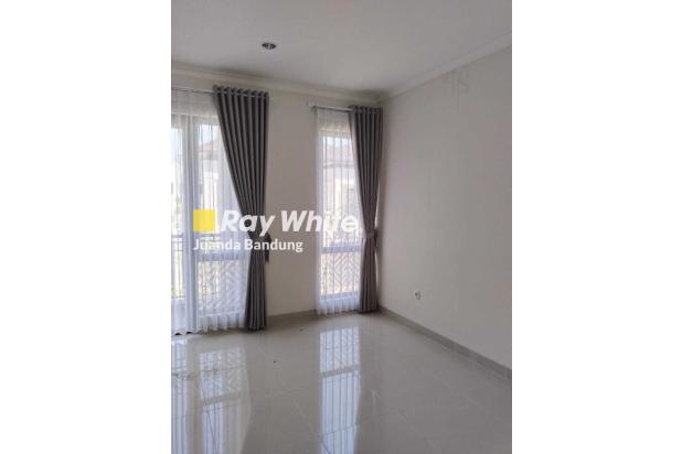 Bagus Murah Rumah 2 lantai di Podomoro Park Buah Batu strategis!