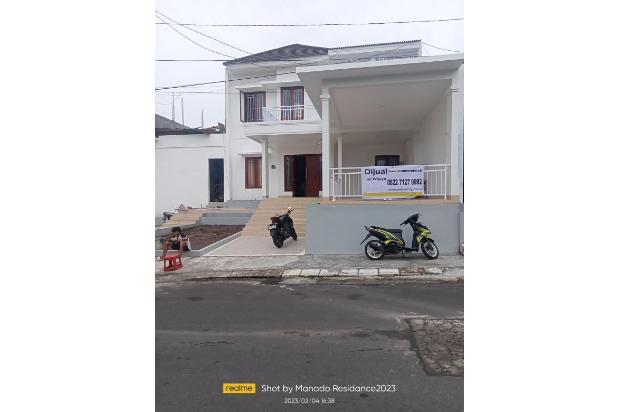 rumah 6 kamar tidur