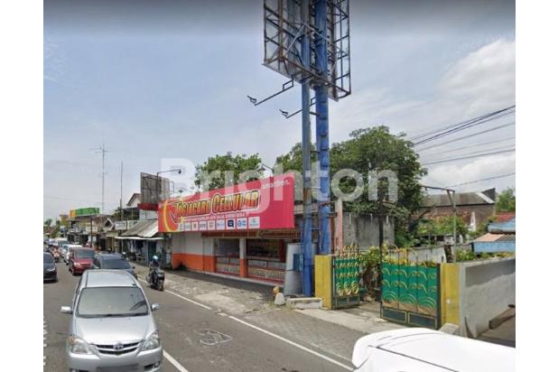 RUANG USAHA JL UTAMA GAMPING SLEMAN YOGYAKARTA