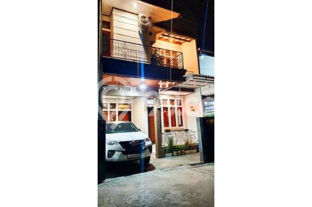 Rumah bagus di komplek sarijadi Sudah Renovasi