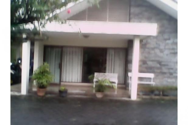 DIJUAl CEPAT RUMAH BAGUS KONSEP LAMA DI KAWASAN CIMAHI