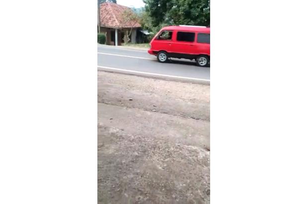 Gudang strategis bangunan 350m2 jalan propvinsi di Purwakarta