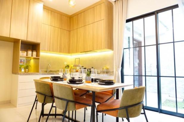 RUMAH TERFAVORIT UNTUK INVESTASI LEBAR 7 ! HANYA 1 UNIT SUPER LANGKA ! BISA PARKIR BANYAK MOBIL ! Rumah Modern di Alam Sutera Tangerang - Lokasi Strategis di Kawasan Hijau Alam Sutera Tangerang