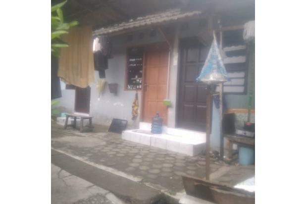 Kost pria dekat Jombor