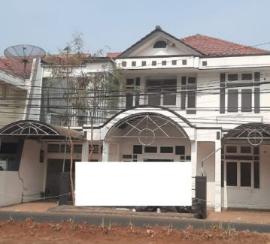 DISEWAKAN RUMAH TERBAIK GRAND GALAXY CITY BEKASI