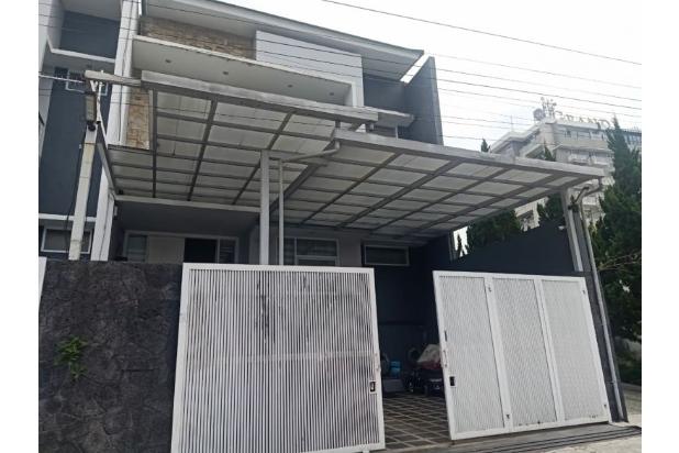 Rumah Minimalis Di Belakang Hotel Mercure Setiabudi