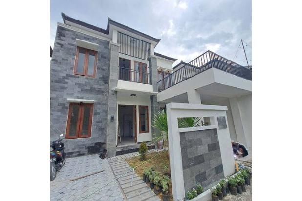 Rumah Konsep Modern Dengan Balkoni Dekat Kampus Pgri Yogyakarta