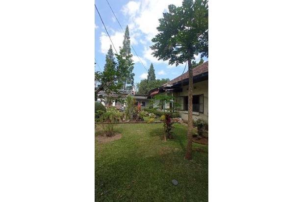Rumah antik mainroad Ir Juanda di Jalan Ir Juanda (Dago raya) Bandung Utara, 2 Lantai