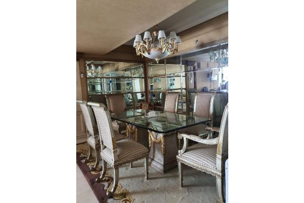 Dijual Apartemen di Taman Anggrek