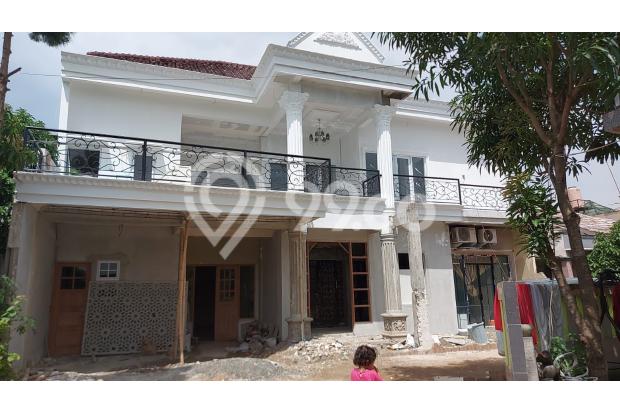 Dijual Rumah 2Lantai Plus Kolam Renang