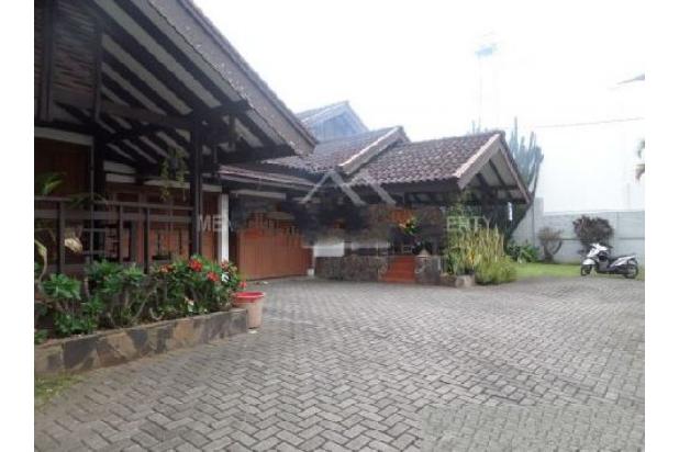 RUMAH TAMAN LUAS DEKAT KE PINTU TOL PASTEUR @ SETRASARI