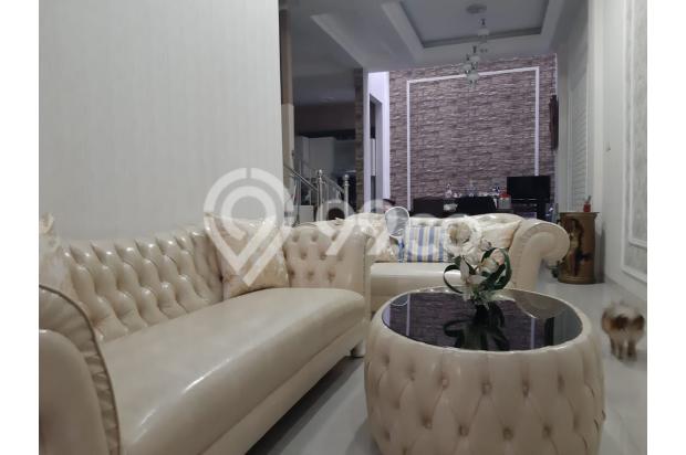 RUMAH GADING GRIYA LESTARI BESERTA FURNITURE YANG MENEMPEL