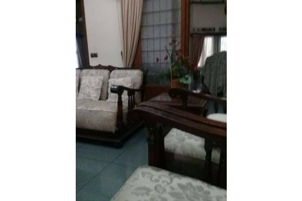 Rumah Klasik dan Elegan