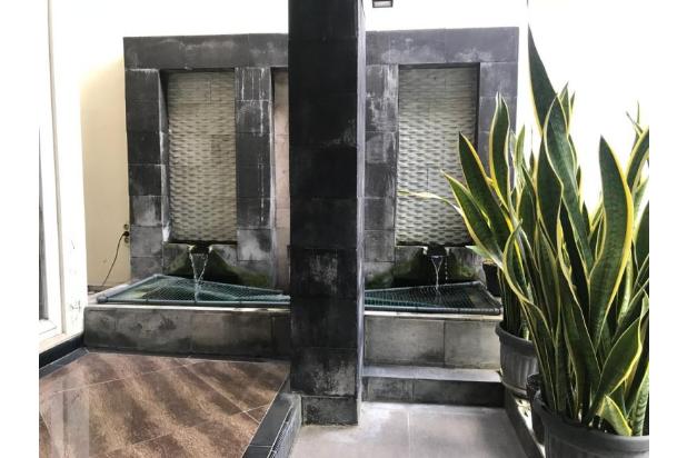 Rumah mewah plus furniture 2 lantai di Lowokwaru Malang