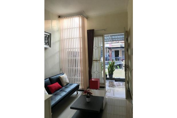 Rumah mewah plus furniture 2 lantai di Lowokwaru Malang